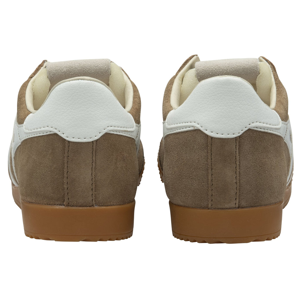 Back view of a pair of Gola men's sneakers in brown with white heels.